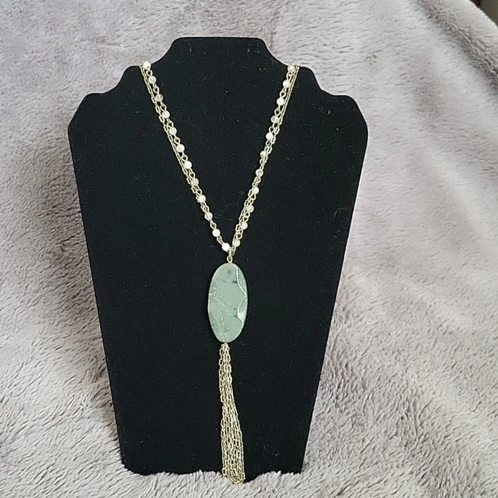 Gorgeous long necklace
